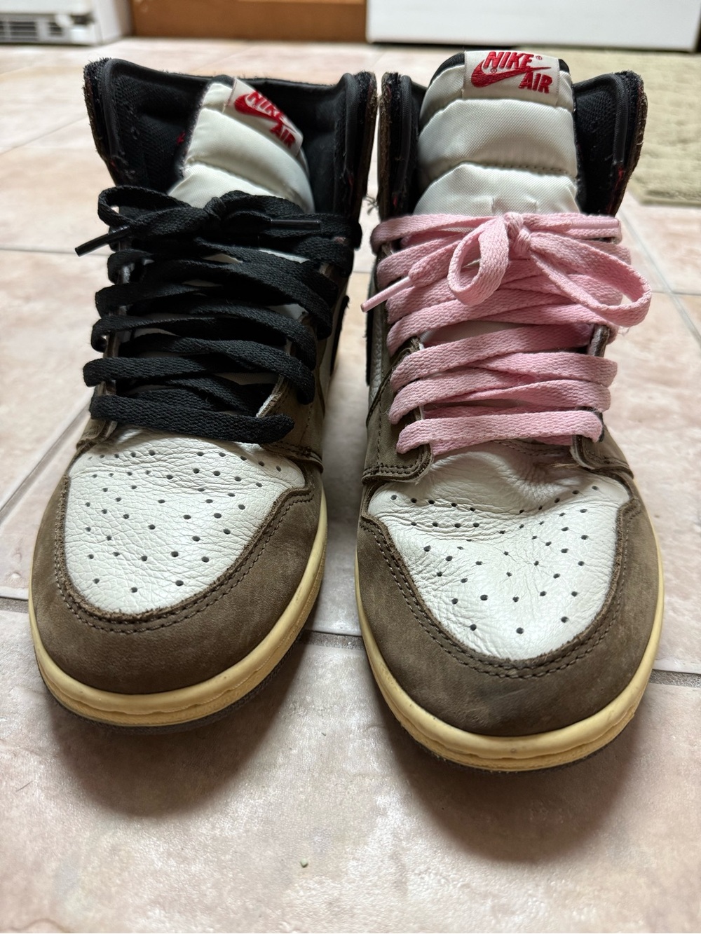 Jordan 1 Travis men's High-Top Sneakers in Brown, White, Black and Pink
